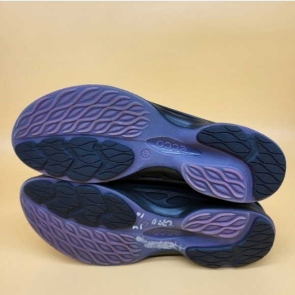 Ecco Women's Athletic Shoes - Black and Purple - Picture 8 of 8